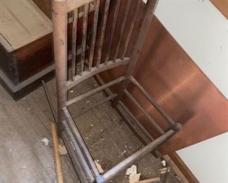 Old chair, Nice bones