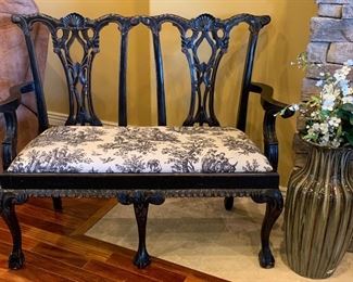 Toile Bench