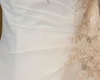 Stunning Pearl Beaded Wedding Dress w a Stunning Train