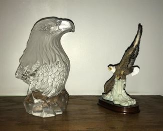 Glass eagle head, eagle in flight 