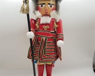 REGINALD THE BEEFEATER GUARDSMAN