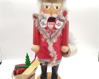 SWISS SANTA MUSICAL NUTCRACKER