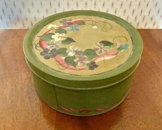$20 - Vintage tin box