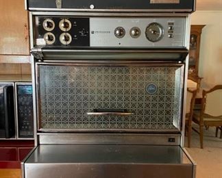 1960's Frigidaire Flair Oven and Stove