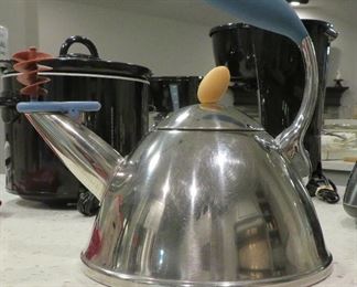 Modern design kettle