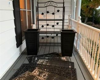 Black Outdoor Decor