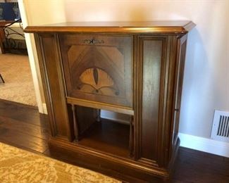 Gorgeous Deco Look Cabinet