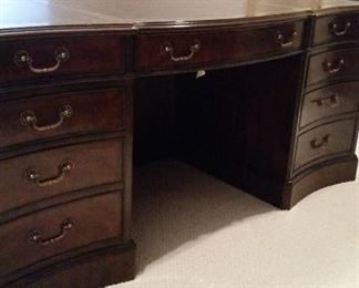 Lloyd Buxton Executive Desk