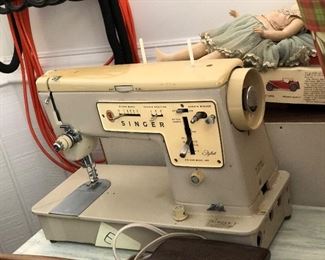 Vintage Singer Sewing Machine and table