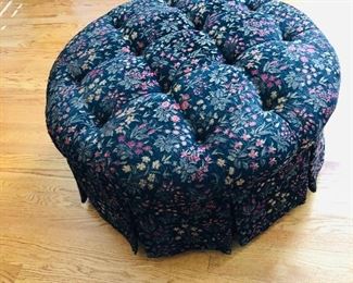 37"x24"x20" Tufted Ottoman