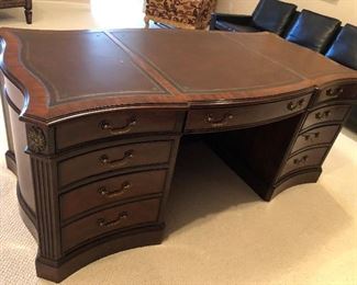 Lloyd Buxton Executive Desk