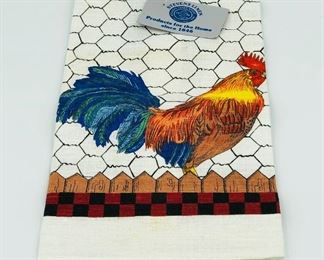 Rooster kitchen towel. New with tags $5