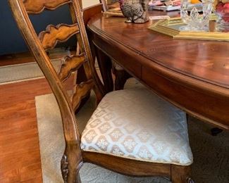 Broyhill Dining Room Table - one Captain's Chair, 45 regular chairs, one leaf - Excellent Condition - $800.00