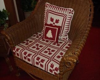 Wicker chair--great condition