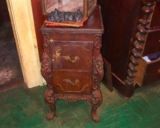 skinny sumu wrestler stance end table