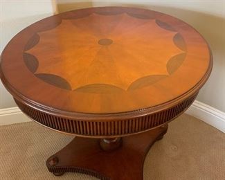 Ethan Allen table 
Entry table 
Round pedestal table 