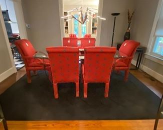 CONTEMPORARY DINING ENSEMBLE - CUSTOM RUG, BEVELED GLASS TOP METAL DINING TABLE AND 6 UPHOLSTERED CHAIRS