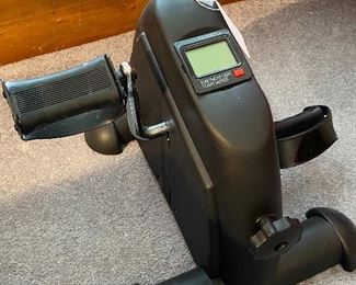 PORTABLE FITNESS PEDAL