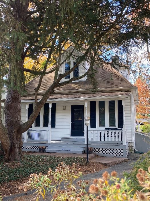 WELCOME - THIS LITTLE CHARMER WILL SURPRISE YOU