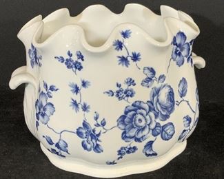 Signed RICHARD GINORI Porcelain Cachepot Italy