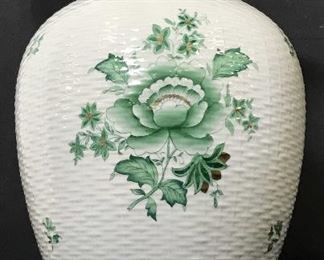 HEREND HUNGARY Porcelain Centerpiece Vase