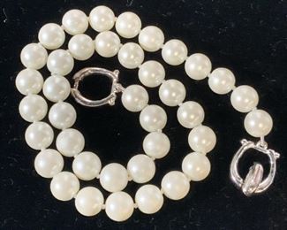 RALPH LAUREN Sterling Silver Pearlescent Necklace