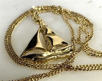14 KT YG Sailboat Pendant Necklace