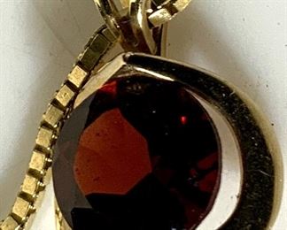 KITSINIAN 14KT Gold Box Chain W Garnet, Italy