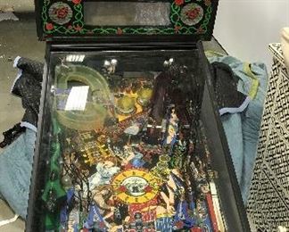 Vintage Guns & Roses Pinball Machine
