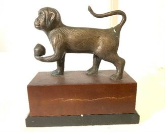 DECORATIVE CRAFTS Vntg Bronze Monkey Figural