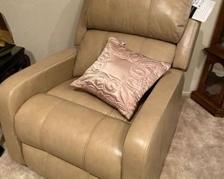 Brand New Leather Lift Chair