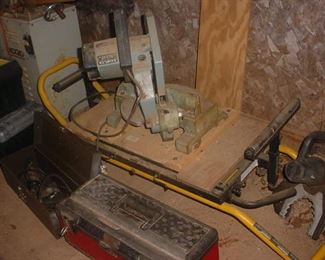 Portable chop saw