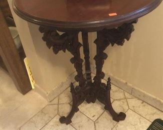 gorgeous carved round table 3 legs