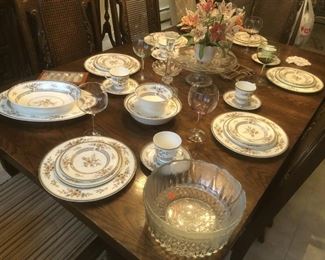 Mikasa fine china - service for 12 - Chippendale
