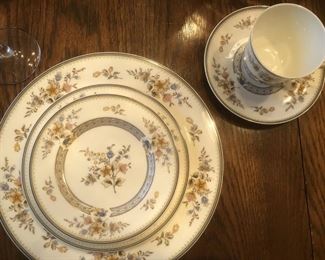 Mikasa fine china - service for 12 - Chippendale