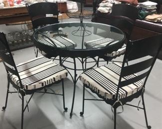 Bistro Table with 4 Chairs