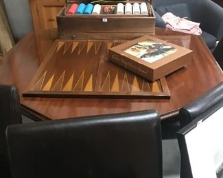 Vintage Gaming Table includes Roulette, Poker, Mah-jong, Backgammon. Includes Game Board