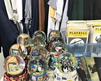 Broadway Cares Snow globes