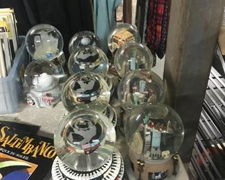 Broadway Cares Snow globes