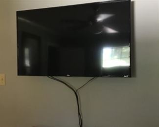 TCL 43” Roku tv