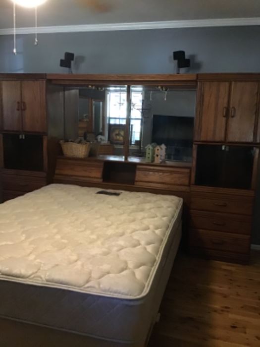 Blackhawk oak queen bed wall unit