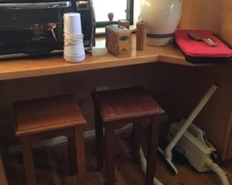 countertop appliances, lamp, 2 side tables