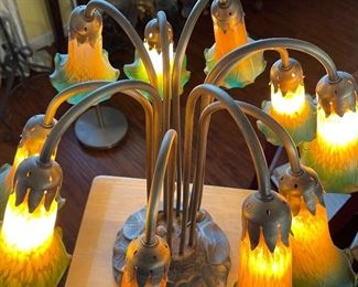 10 Head Pond Lily  Table Lamp (Meyda Tiffany Copy)	24in H x 22in Diameter	
