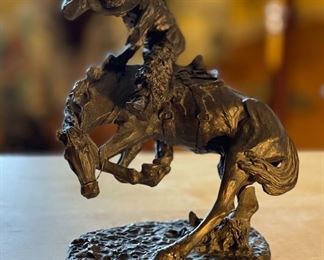 AS-IS The Rattlesnake Frederic Remington Resin Statue	7x7x4in	HxWxD

