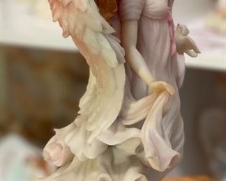 Seraphim Classics Vanessa Heavenly Maiden Angel Sculpture	12x6x5in	HxWxD
