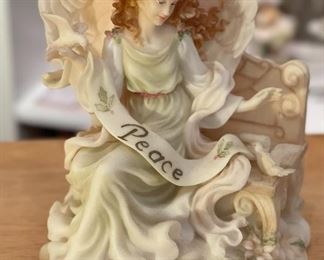 Seraphim Joy Gift of Heaven Angel Sculpture	6x5.5x5in	HxWxD
