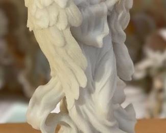 Seraphim Memorial Angel Gods Care Angel Sculpture	8x4.5x3.5in	
