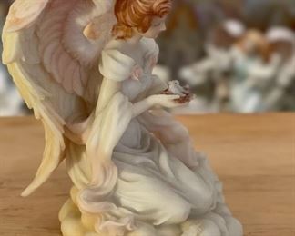 Seraphim Tess Tender One Angel Sculpture	5x4x4in	HxWxD
