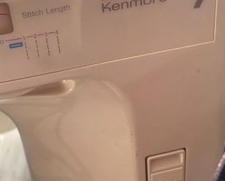 Kenmore 7 Sewing Machine		
