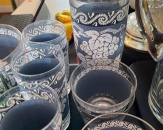 25+ Hazel Atlas Grapevine Barware Glass Set		

